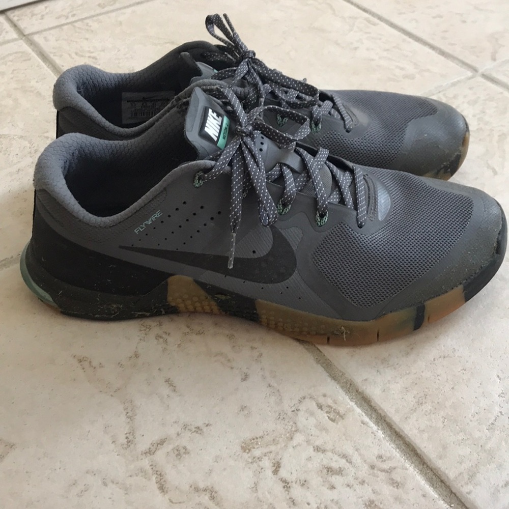 NIKE FLYWIRE METCON 2! MENS 9.5